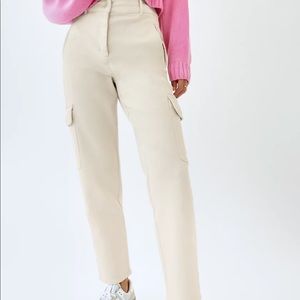 Aritzia Wilfred free Modern Cargo size 6